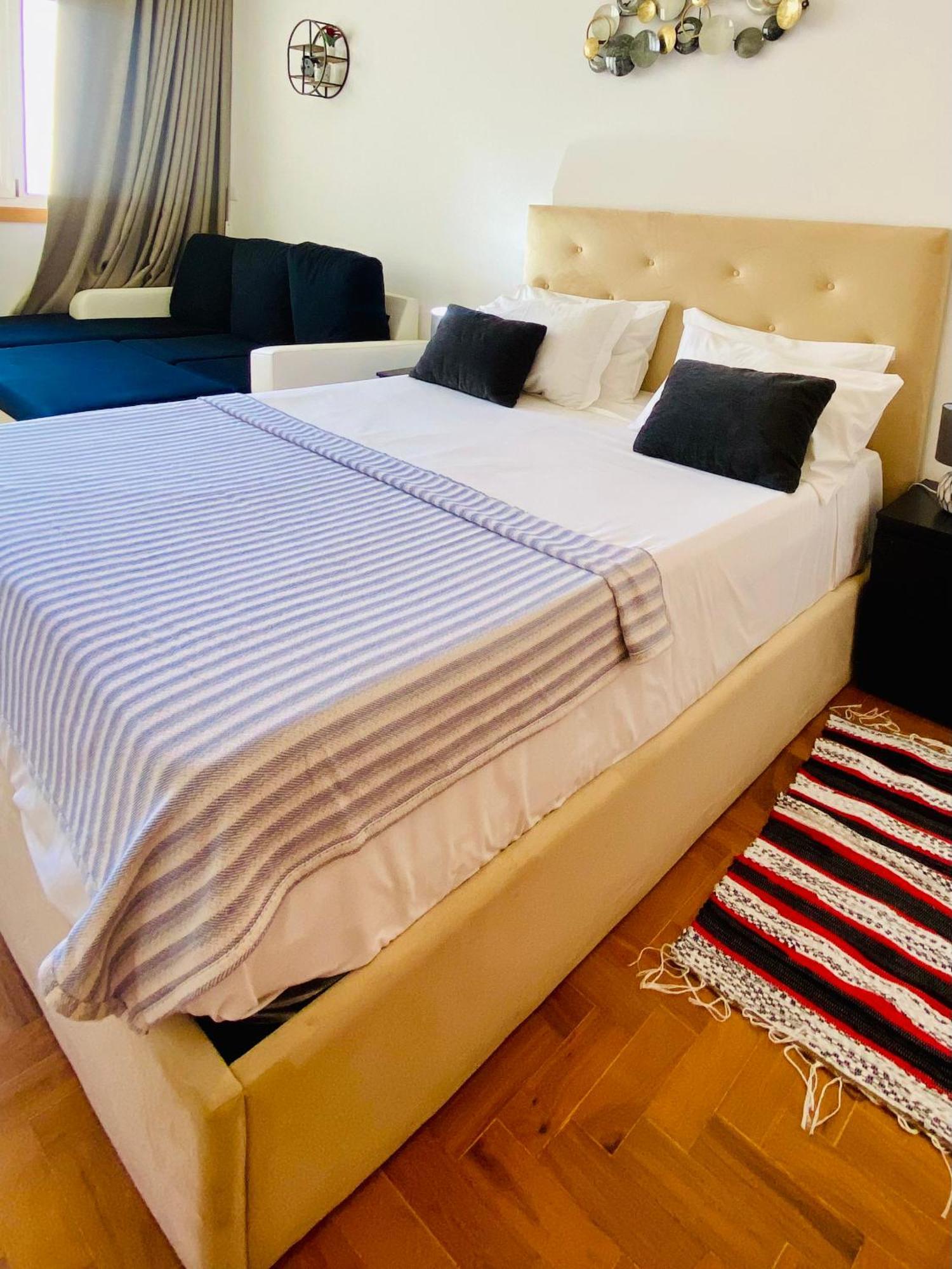 Beautiful Flats In The Best Location Apartment Porto Bagian luar foto